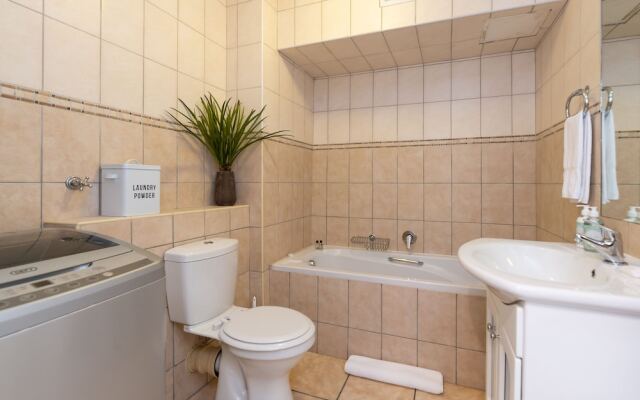 509 Island Club - Adults Only