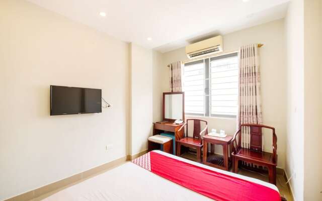 Nhue Giang Hotel by OYO Rooms