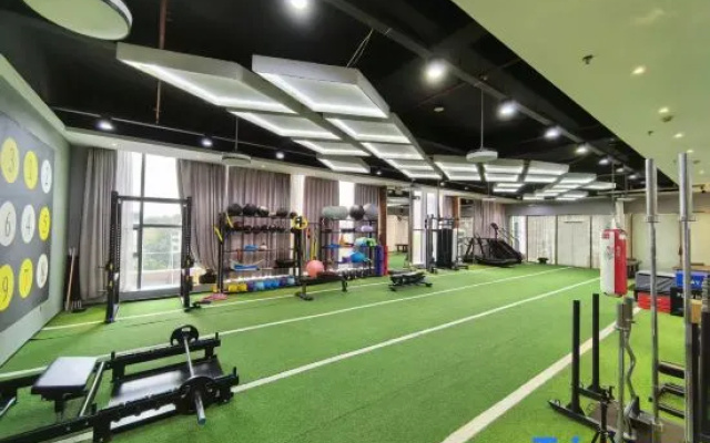 Venus Royal Hotel （Wuzhou Railway Station Meiguihu Park Branch） – Sports – Wuzhou