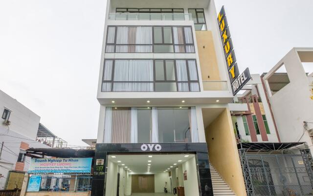 Luxury Hotel by OYO Rooms