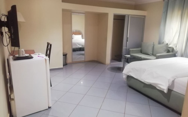 Lamonde Hotel Jos