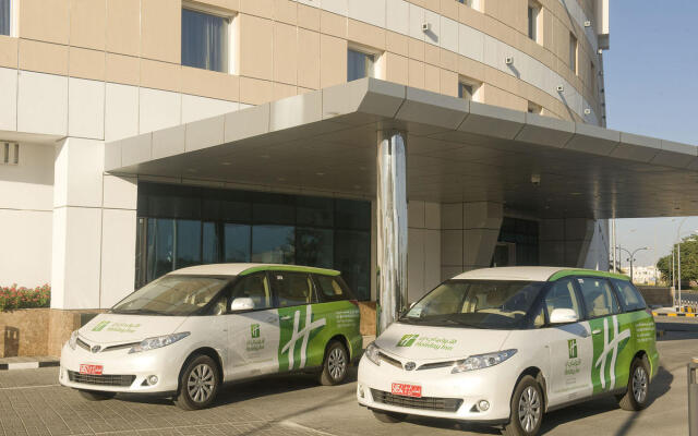 Holiday Inn Muscat Al Seeb, an IHG Hotel