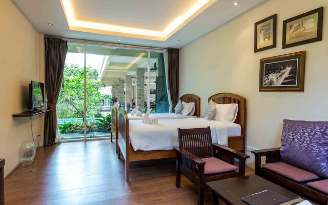 Feung Nakorn Balcony Rooms and Cafe