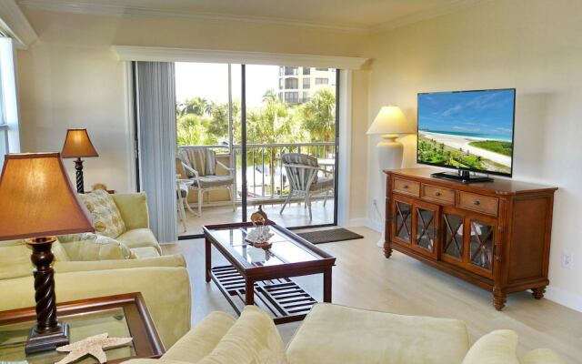 Bright Condo in Community With Pool/steps to Beach