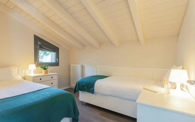 Mulino Vista Lake by Rent all Como