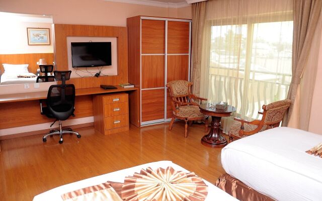 Emmad Apartment Hotel