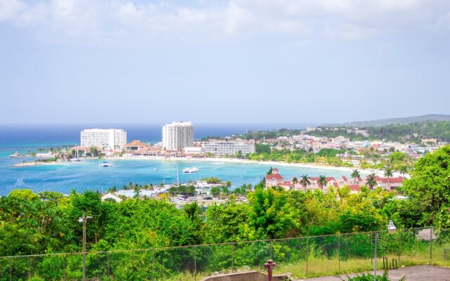 Ocho Rios Studio Ocean View