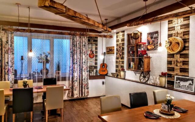 Das kleine Landhotel (im Fichtelgebirge)