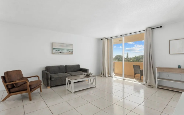 Bay Harbor Sunset Apt 5C