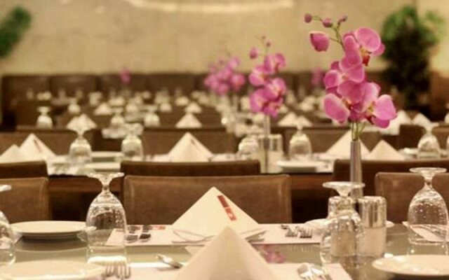 Al Isra CROM Hotel