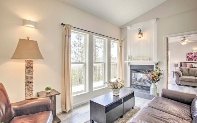 Nine Mile Falls Hideaway: Scenic Retreat on River
