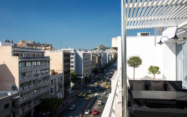 Unique 3 bedrm 3 bathrm apt - Acropolis views! SG69