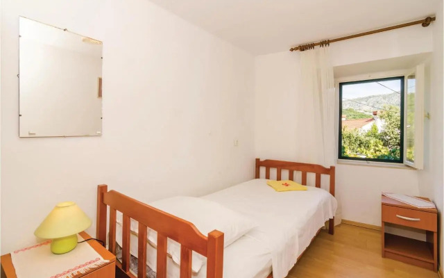 Three-Bedroom Apartment in Zaton Veliki