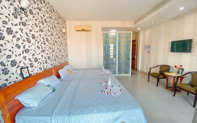 Phuoc Hai Hotel By The Moment