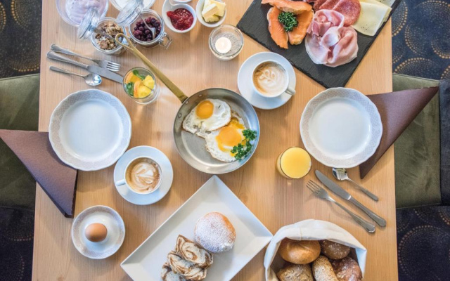 Apparthotel Feldhof - Living and Bistro