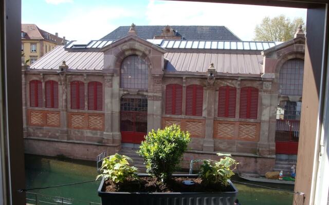 Sur les Quais de Colmar