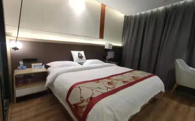 Longjin Business Hotel