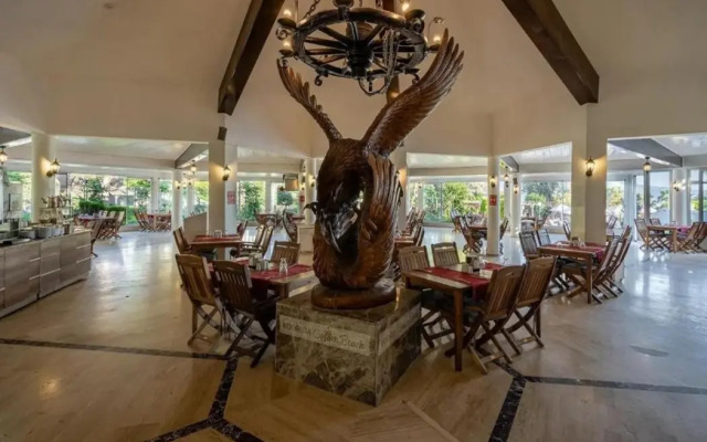 Golden Beach Resort & Spa