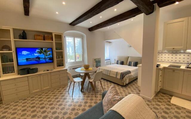 Suite 5 Stelle Nel Borgo di Celle Ligure