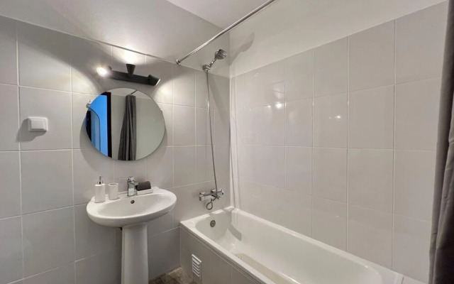 Albufeira Central 10 by Homing