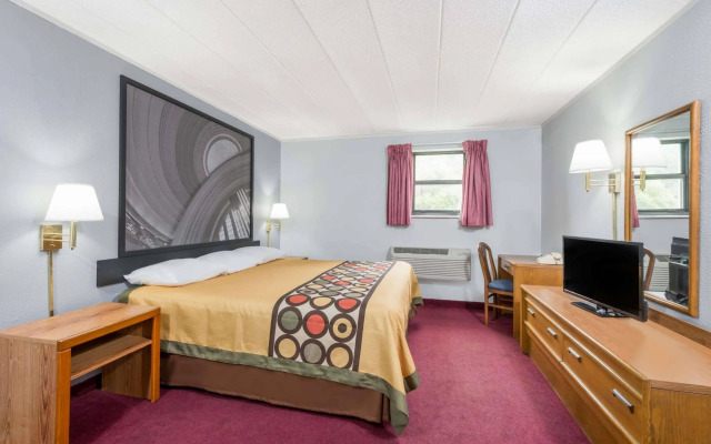Sprucewood Inn
