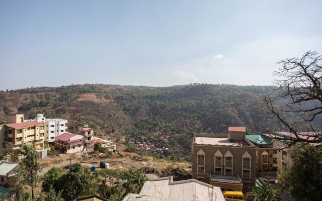 OYO 2377 Hotel Residency