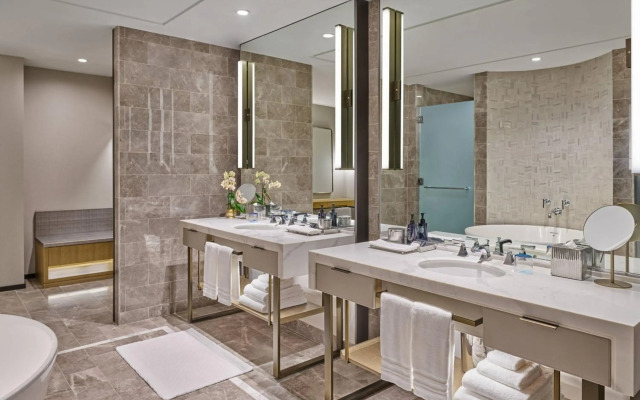The St. Regis Chicago