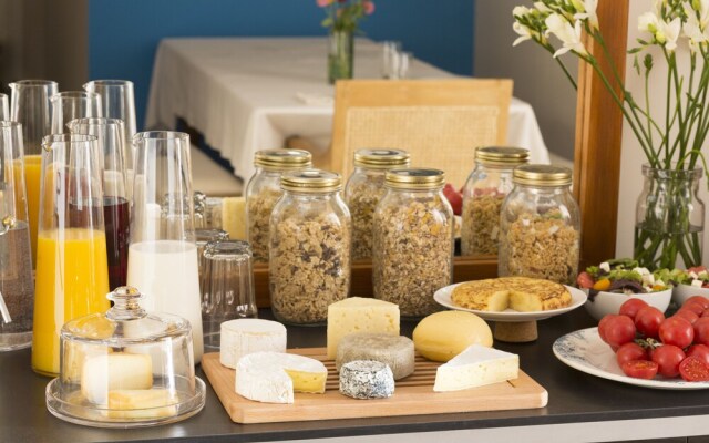 The Conica Bed and Breakfast Deluxe