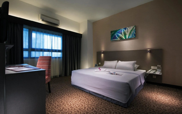 Crown Regency Serviced Suites