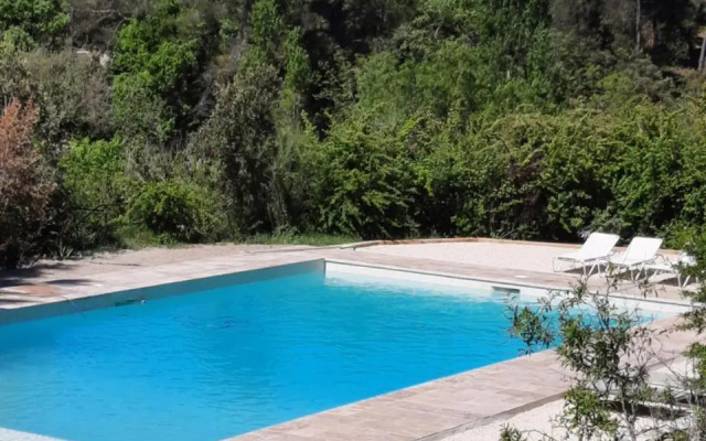 Studios indépendants dans grand Domaine en pleine nature
