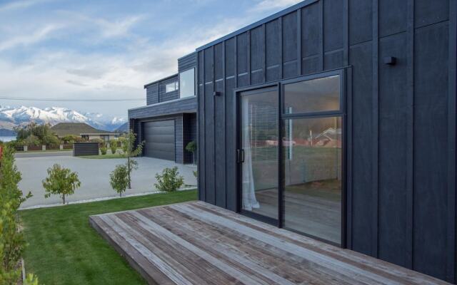 Release Wanaka - Kura House