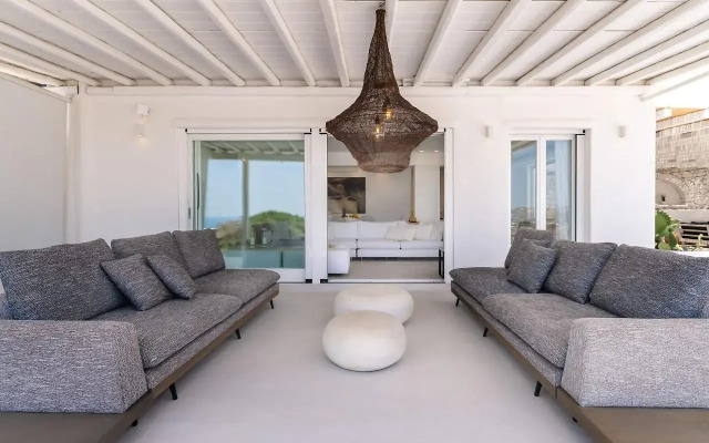Villa Psarou - The Above Nammos Experience