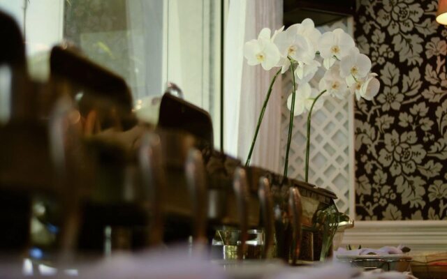 Orchid Garden Suites