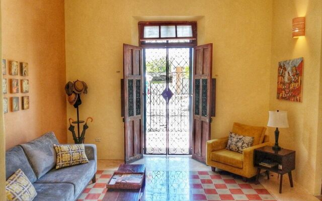 Casa Dos Lirios Boutique B&B