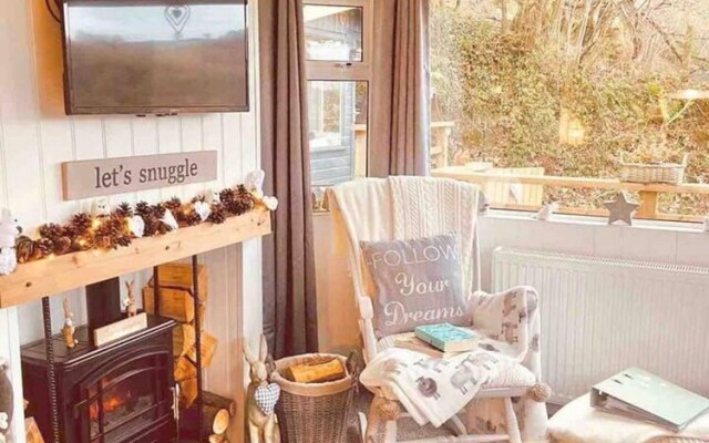 A Beautiful, Unique Lodge, Made for two