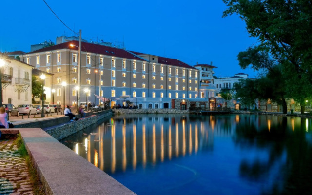 Hydrama Grand Hotel