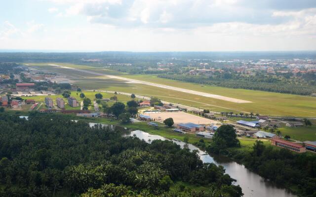 OYO 897799 Jembal Dynasty Inn