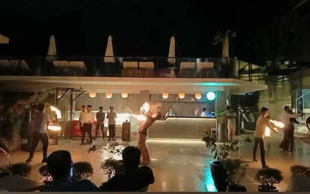 Green Nature Resort and Suites