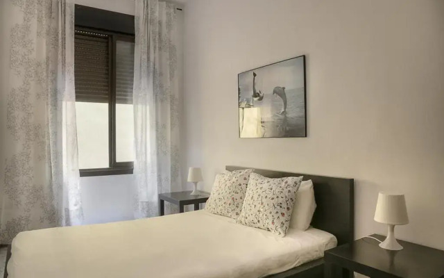 Cosy and Bright Flat