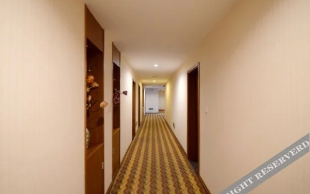Ocean Star Hotel