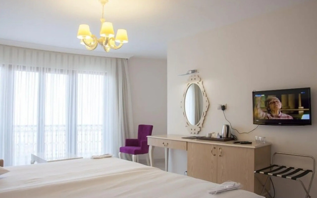 Motali Life Hotel