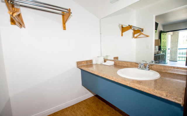 Morada Inn - Near Garden Grove Park