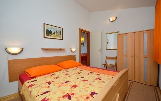Apartments Zlatko