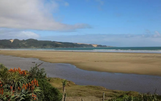 Gems Seaside Lodge