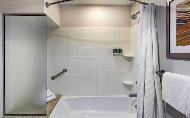 Courtyard by Marriott Tulsa Woodland Hills