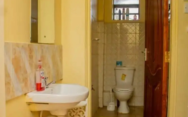 Lux Suites Ikonic Apartments Utawala