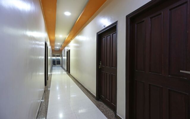 OYO 11555 Hotel Punjab