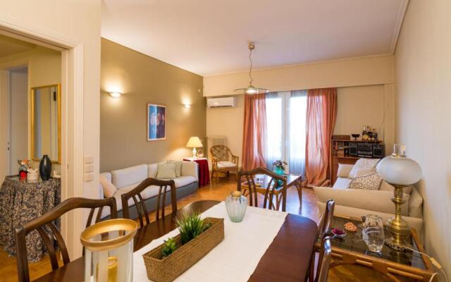 Romantic apartment near Acropolis