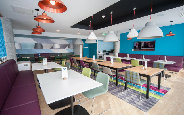 Holiday Inn Express Aberdeen Airport by IHG