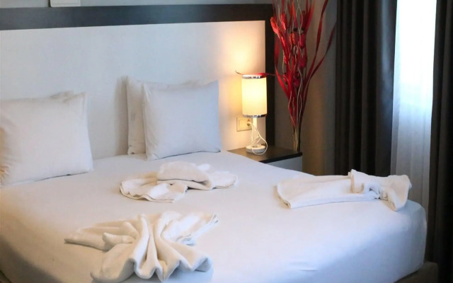 Eva Otel